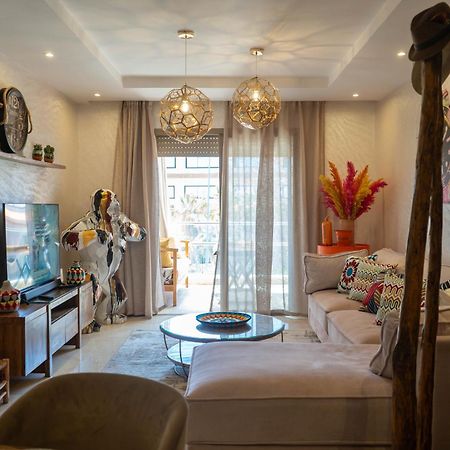 Magnifique Appartement Moderne De 2 Chambres Avec Piscine A 10 Min Du Centre De Marrakech マラケシュ エクステリア 写真
