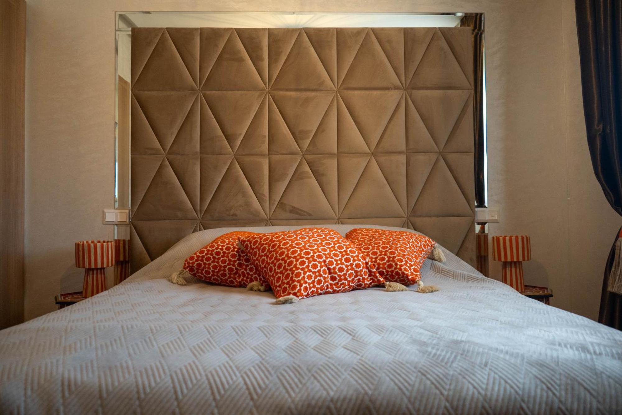 Magnifique Appartement Moderne De 2 Chambres Avec Piscine A 10 Min Du Centre De Marrakech マラケシュ エクステリア 写真