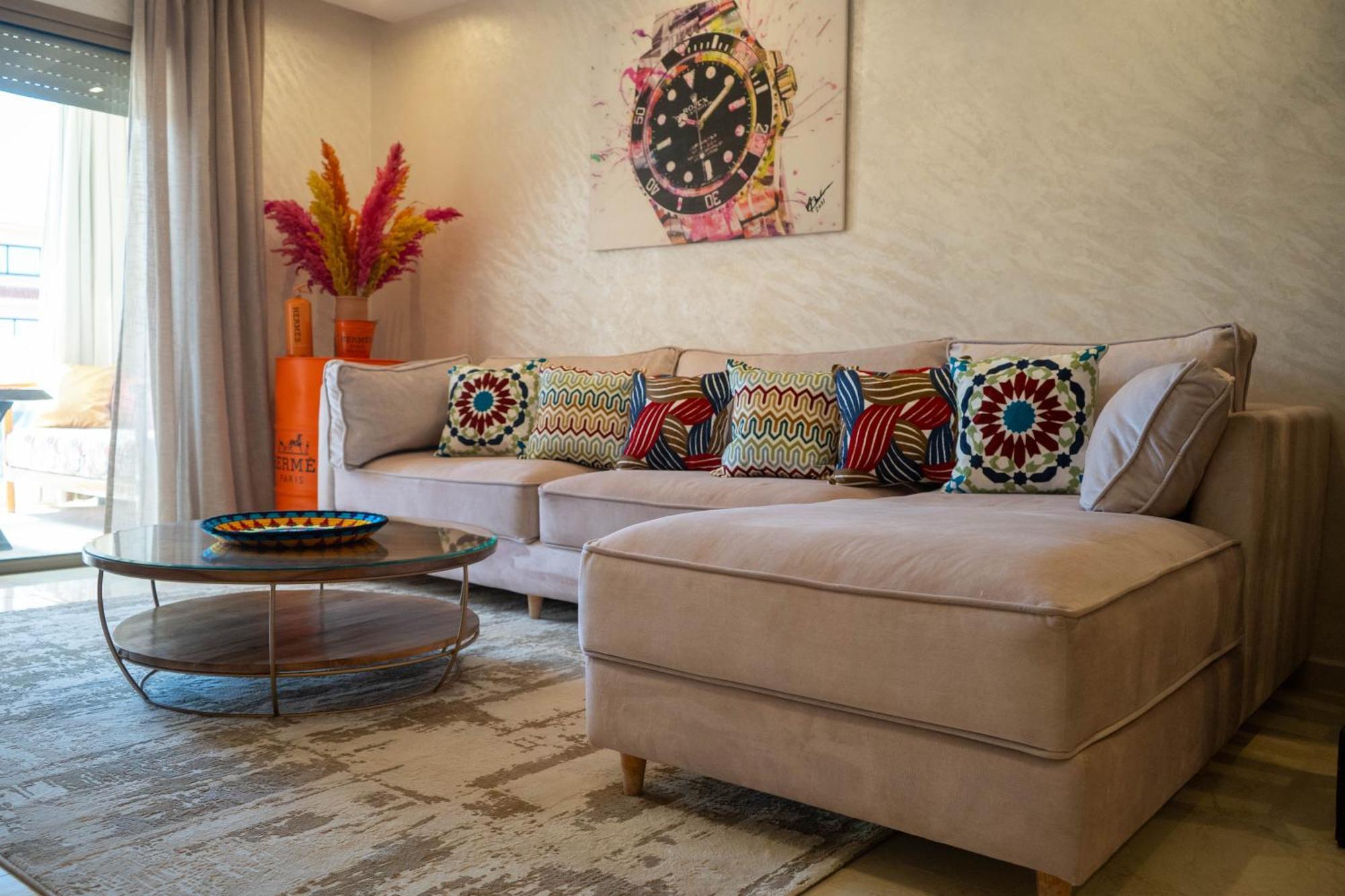 Magnifique Appartement Moderne De 2 Chambres Avec Piscine A 10 Min Du Centre De Marrakech マラケシュ エクステリア 写真